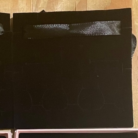 Lot of 5 Authentic New Pandora Bracelet-Sized Gift Boxes - NWOT - Picture 5 of 8